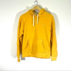 Saturday’s NYC yellow hoodie size M